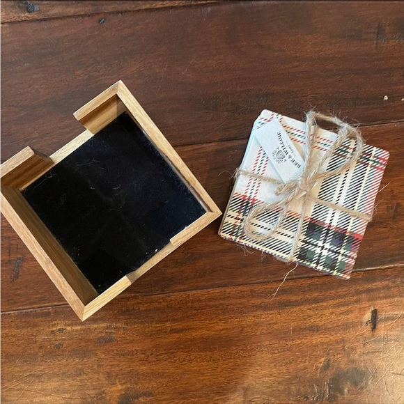 Bee & Willow coasters & wood holder - Picture 3 of 6